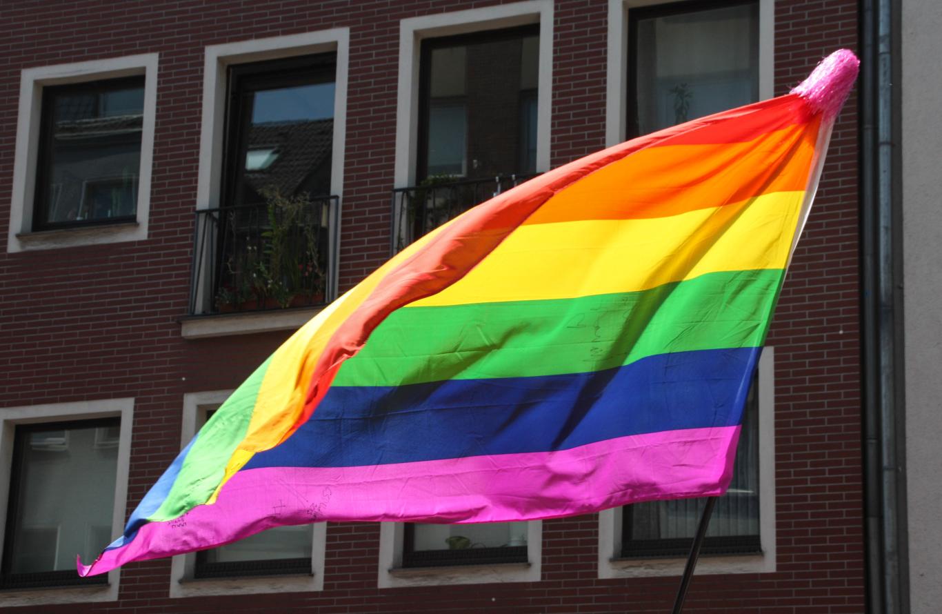 Let your flag fly