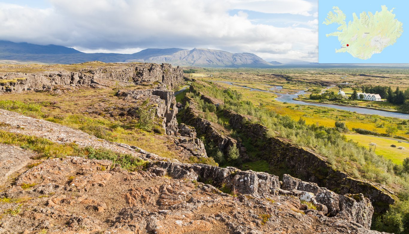 Der Ort Thingvellir, an dem Europas erstes "Parlament", das Althing, unter freiem Himmel tagte. An diesem symbolträchtigen Ort wurde am 17. Juni 1944 auch die Unabhängigkeit Islands ausgerufen.