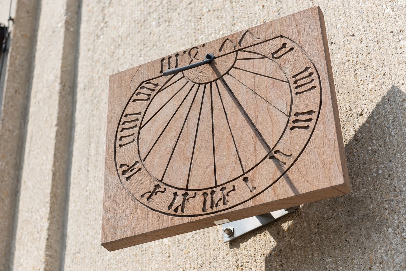 Nachbildung der Sonnenuhr von Alpirsbach.