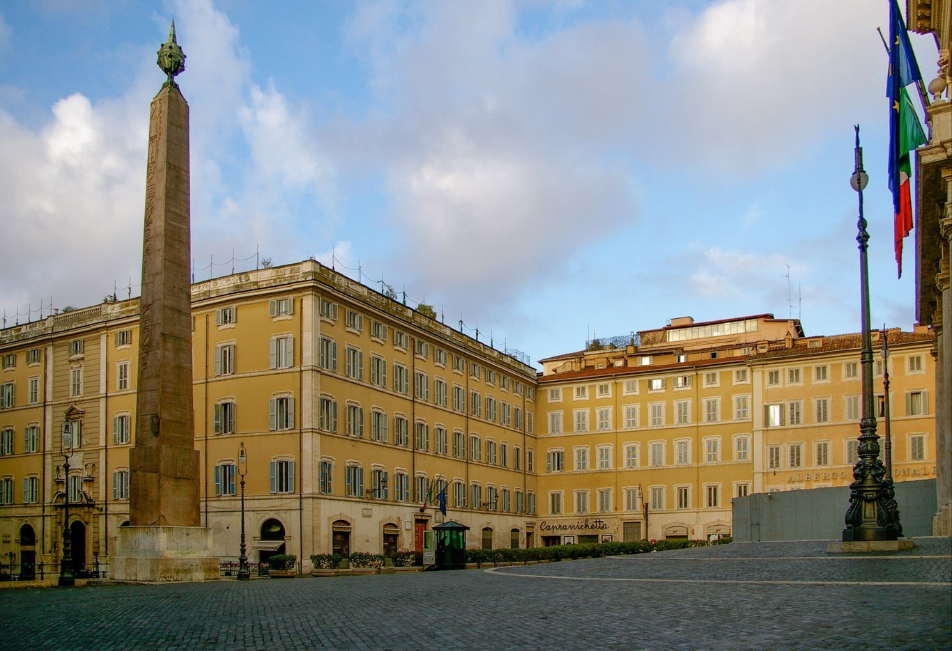 Der Obelisk auf der Piazza di Montecitorio in Rom.