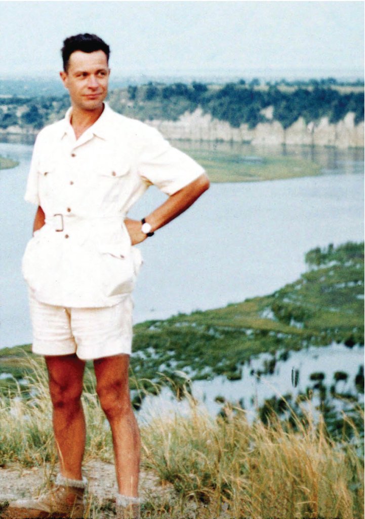Jean de Heinzelin in den 1950er Jahren am Ufer des Eduardsees.