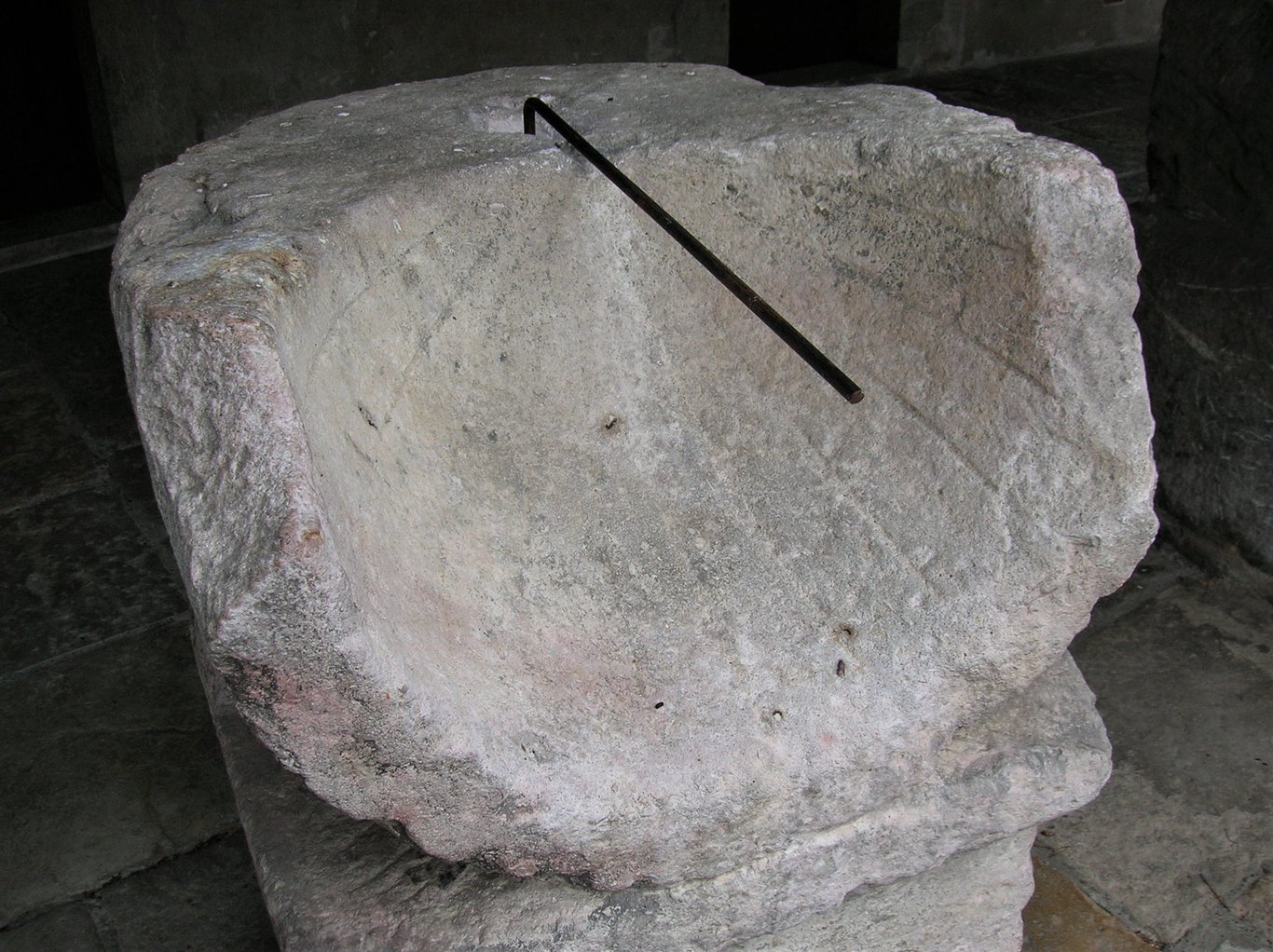 Römisches Scaphé aus dem 1. oder 2. Jahrhundert n. Chr., ausgestellt im Musée Dauphinois in Grenoble.